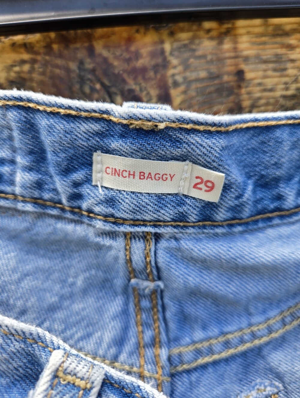Levi's Cinch Baggy Jeans - Picture 9 of 11